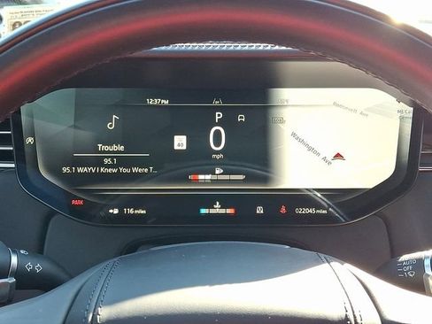 Used 2025 Land Rover Range Rover Long Wheelbase Autobiography image 24