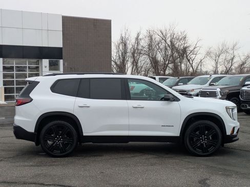 Used 2025 GMC Acadia Elevation w/ Black Edition image 2