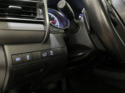 Certified 2019 Toyota Camry SE FWD image 15