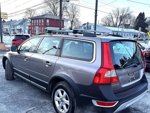 Used 2011 Volvo XC70 3.2 image 4