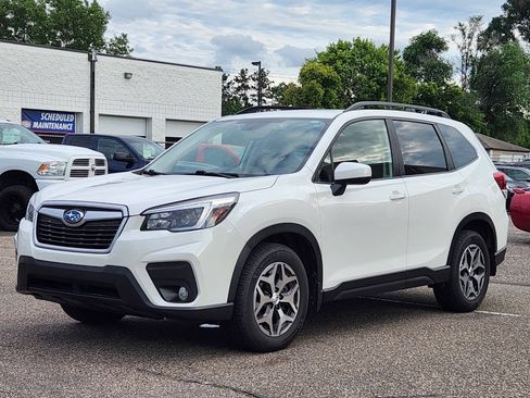 Used 2021 Subaru Forester Premium w/ Popular Package #1 AWD/4WD image 7