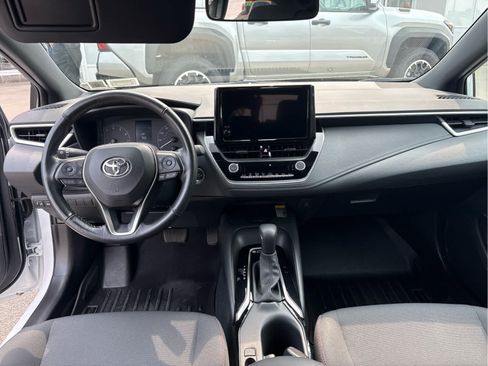 Used 2024 Toyota Corolla SE w/ SE Premium Package FWD image 7