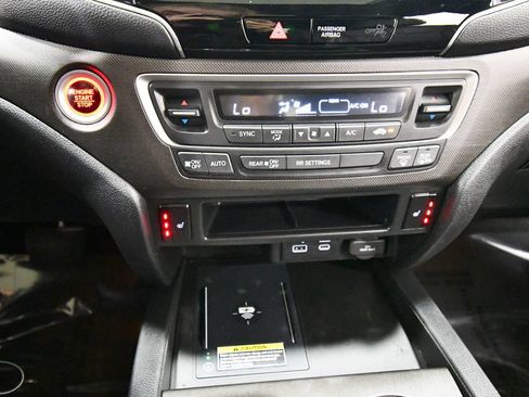 Certified 2024 Honda Passport TrailSport image 26