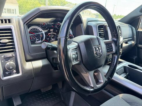 Used 2022 RAM 1500 Warlock AWD/4WD image 16