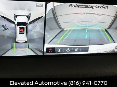 Certified 2025 Nissan Armada SL w/ Captain's Chari Seat Package AWD/4WD image 10