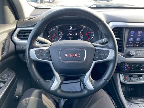 Used 2023 GMC Acadia SLT w/ Elevation Edition image 16