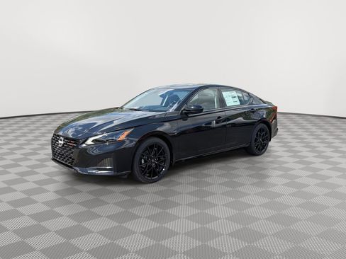 New 2026 Nissan Altima 2.5 SR w/ SR Midnight Edition Package FWD image 5