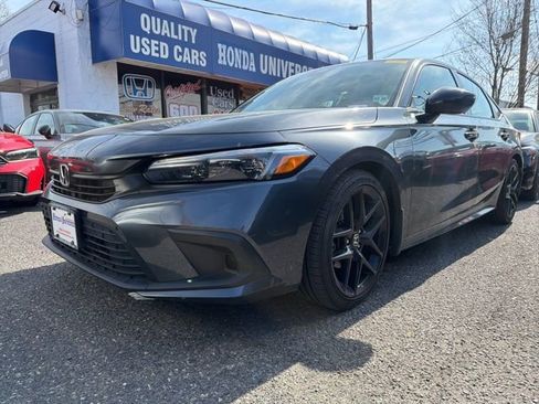 Used 2024 Honda Civic Sport image 1