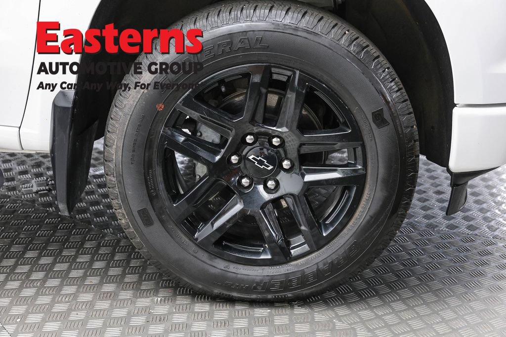 Used 2024 Chevrolet Silverado 1500 Custom w/ LPO, Dark Essentials Package AWD/4WD image 32