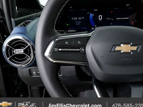 New 2026 Chevrolet Equinox EV LT image 9