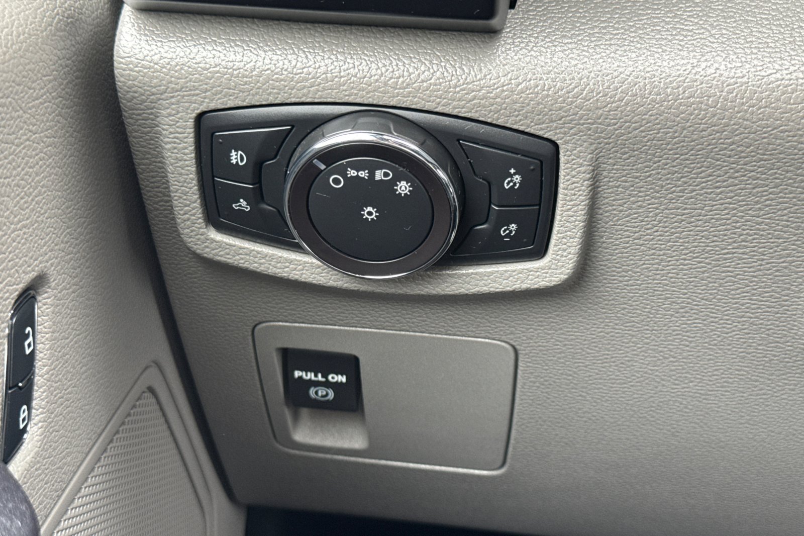 Used 2018 Ford F150 4x4 SuperCrew image 30