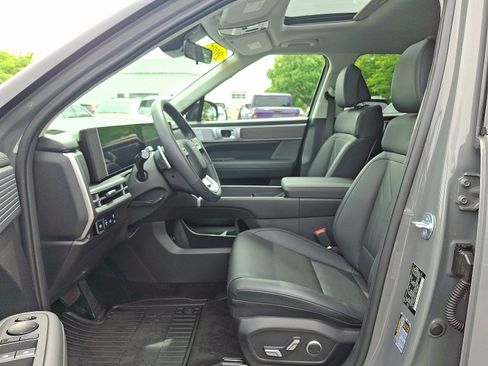 Used 2025 Hyundai Santa Fe XRT AWD/4WD image 13