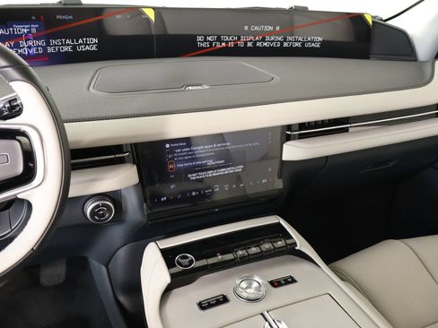 New 2026 Lincoln Navigator Premiere AWD/4WD image 5
