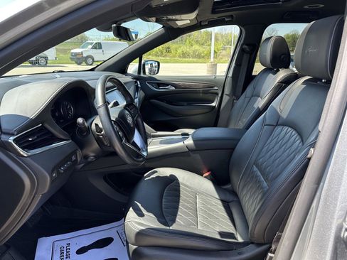 Used 2023 Buick Enclave Avenir w/ Avenir Technology Package AWD/4WD image 21