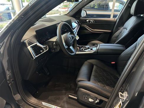 New 2026 BMW X7 xDrive40i w/ M Sport Package image 12