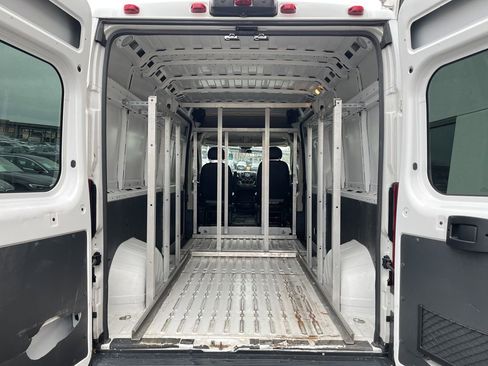 Used 2016 RAM ProMaster 2500 w/ Interior Convenience Group image 21