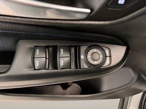 Used 2025 Buick Envista Sport Touring FWD image 17