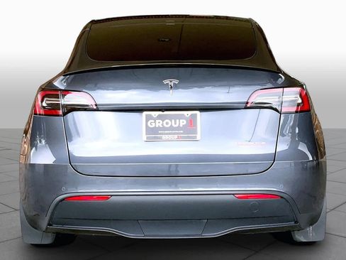 Used 2022 Tesla Model Y Performance AWD/4WD image 4