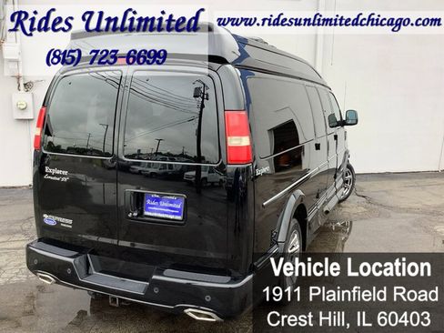 Used 2015 Chevrolet Express 2500 Extended RWD image 8