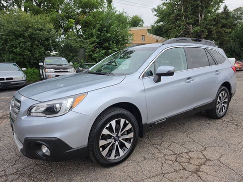 Used 2016 Subaru Outback 3.6R Limited AWD/4WD image 2