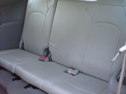 Used 2015 Chevrolet Traverse LT FWD image 29