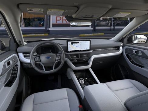 New 2026 Ford Explorer Platinum w/ LUX Leather Package AWD/4WD image 9