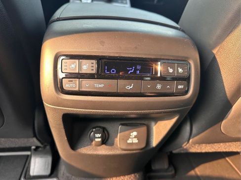 Used 2024 Hyundai Palisade Calligraphy AWD/4WD image 19