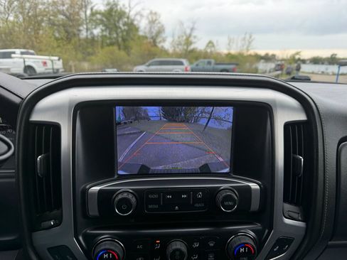 Used 2015 GMC Sierra 1500 SLE w/ SLE Value Package AWD/4WD image 18