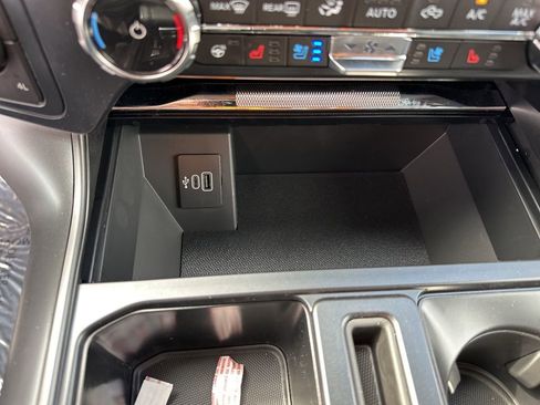 New 2026 Ford F150 Lariat w/ Equipment Group 501A Mid image 24