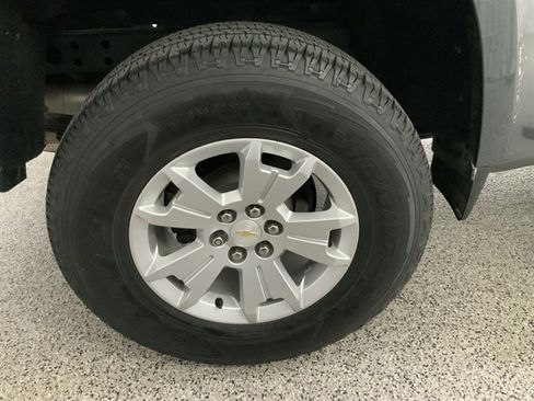 Used 2017 Chevrolet Colorado LT AWD/4WD image 14