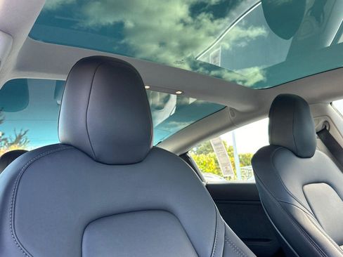 Used 2019 Tesla Model 3 Long Range image 15