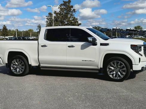 Used 2024 GMC Sierra 1500 Denali image 9