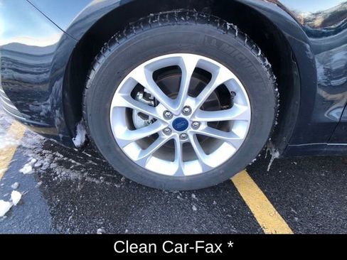 Used 2020 Ford Fusion SE image 10