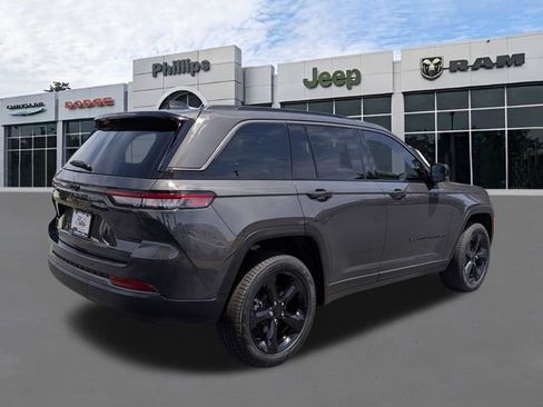 New 2026 Jeep Grand Cherokee Limited w/ Limited Altitude Package RWD image 4