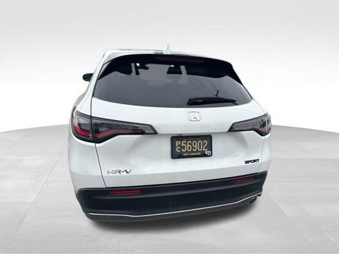 Certified 2024 Honda HR-V Sport image 4