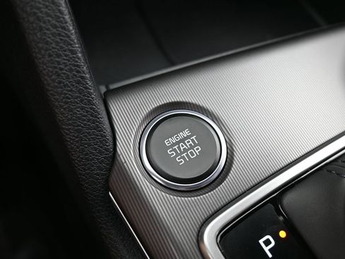 Used 2026 Kia Sportage EX w/ EX Panorama Roof Package image 47