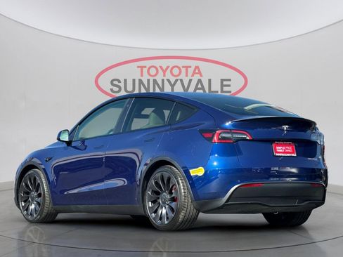 Used 2022 Tesla Model Y Performance image 7