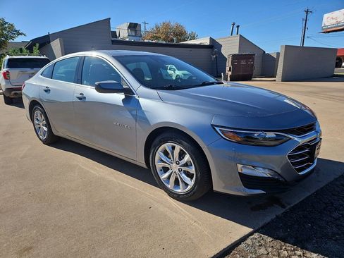 Used 2024 Chevrolet Malibu LT image 1