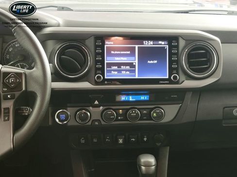 Used 2022 Toyota Tacoma TRD Sport w/ Technology Package image 21