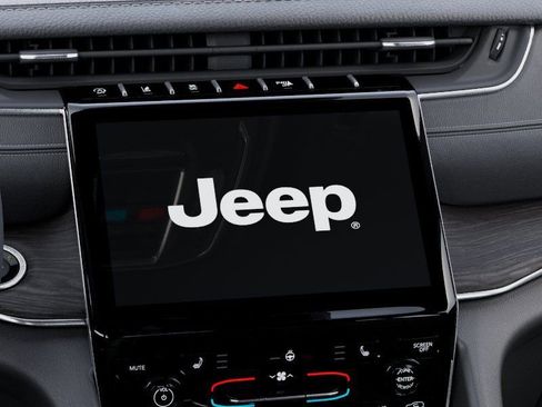 New 2025 Jeep Grand Cherokee Limited w/ Black Appearance Package AWD/4WD image 18