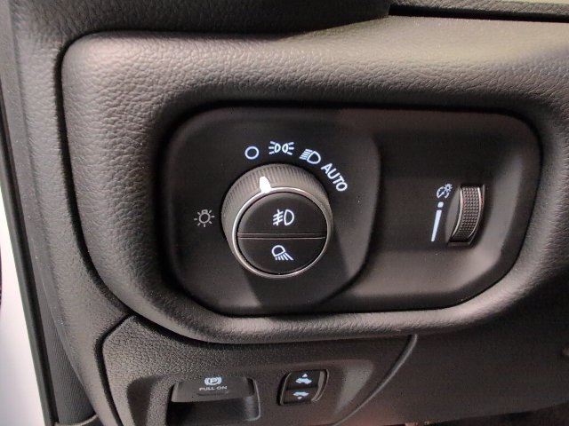 New 2026 RAM 1500 Big Horn w/ Night Edition AWD/4WD image 15