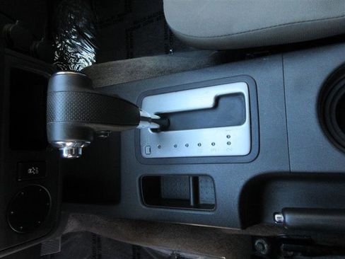 Used 2014 Nissan Xterra S image 18