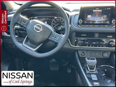 Certified 2026 Nissan Rogue SV FWD image 24