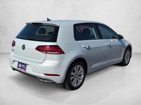 Used 2020 Volkswagen Golf TSI image 5