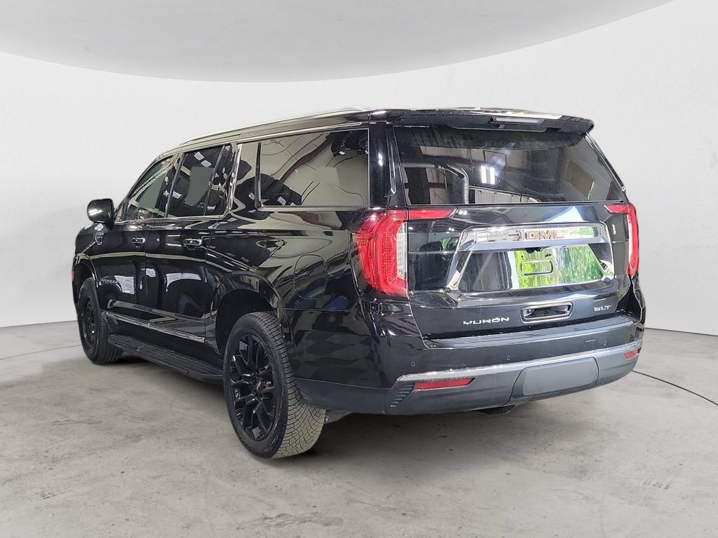 Used 2022 GMC Yukon XL SLT AWD/4WD image 3