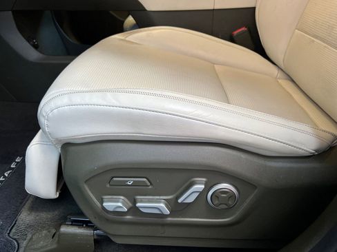 Used 2025 Hyundai Santa Fe Calligraphy image 15