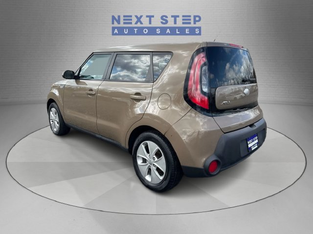 Used 2014 Kia Soul FWD image 5