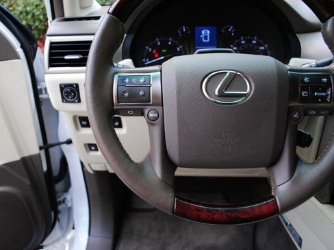 Used 2016 Lexus GX 460 Luxury image 37