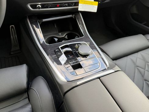 Used 2026 BMW X5 xDrive40i w/ M Sport Package AWD/4WD image 26