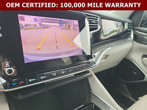 Certified 2022 Jeep Wagoneer Series II AWD/4WD image 39